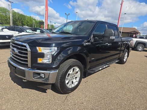 Used 2017 Ford F150 XLT w/ Equipment Group 302A Luxury image 3