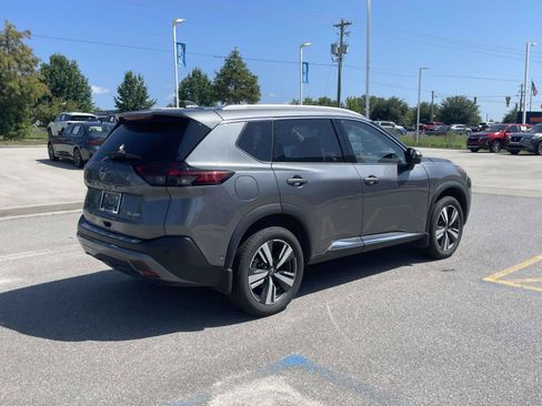 Used 2023 Nissan Rogue SL w/ SL Premium Package AWD/4WD image 6