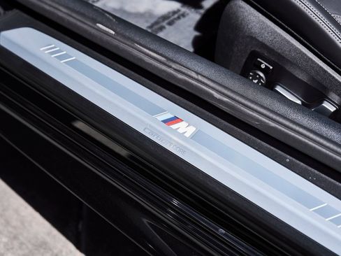 Used 2022 BMW 840i Convertible RWD image 33