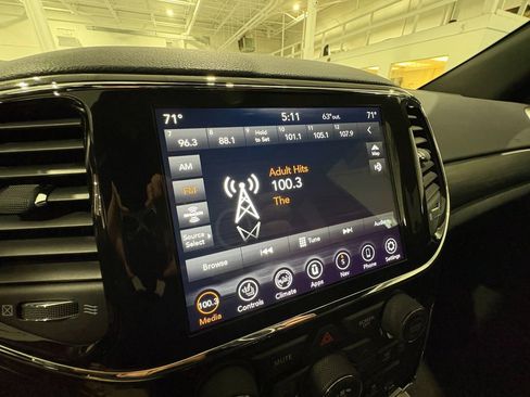 Used 2022 Jeep Grand Cherokee Laredo E w/ Security & Convenience Group AWD/4WD image 20