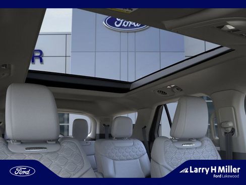 New 2026 Ford Explorer Platinum w/ LUX Leather Package image 22