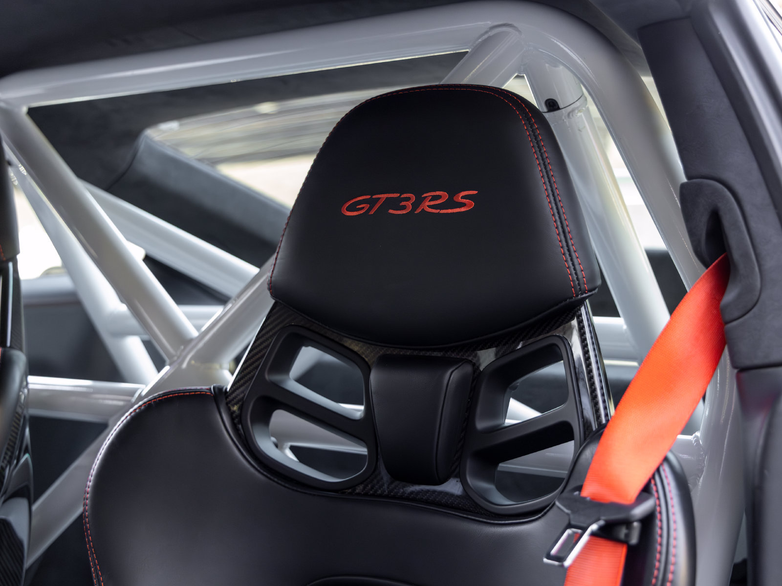 Used 2016 Porsche 911 GT3 RS RWD image 28