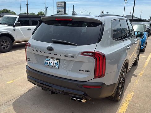Used 2021 Kia Telluride EX w/ EX Premium Package AWD/4WD image 10