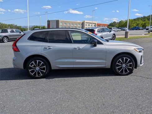 Used 2023 Volvo XC60 B5 Ultimate w/ Climate Package AWD/4WD image 4