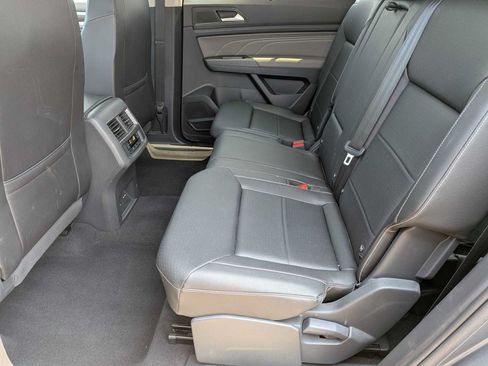 Used 2023 Volkswagen Atlas SE AWD/4WD image 17