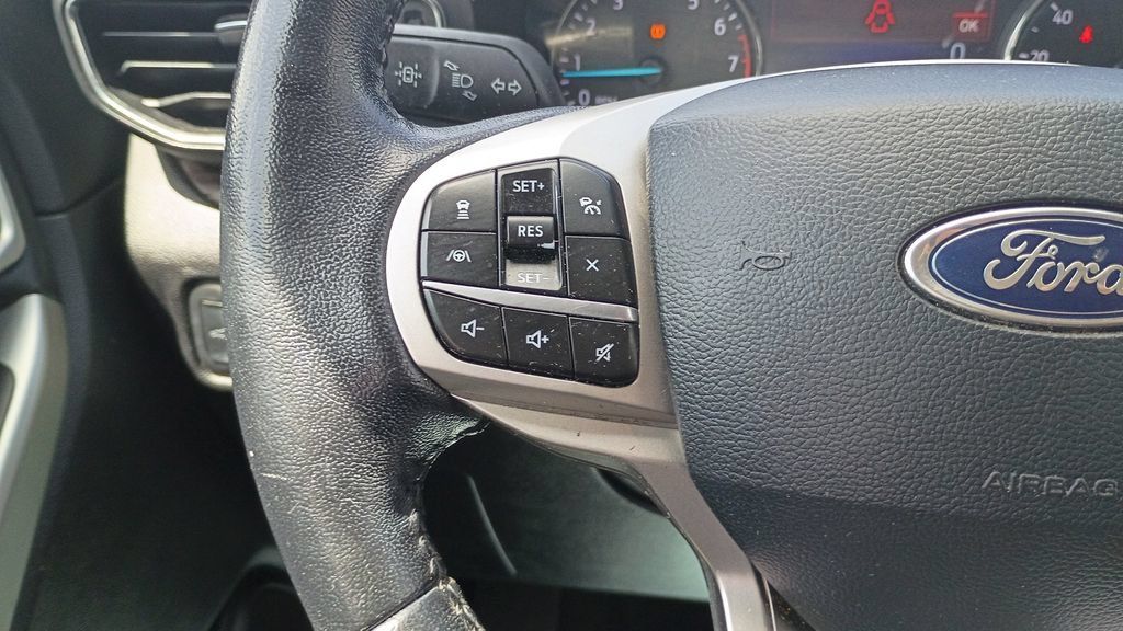 Used 2021 Ford Explorer Limited w/ Equipment Group 301A RWD image 28