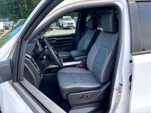 Used 2025 RAM 1500 Big Horn AWD/4WD image 10