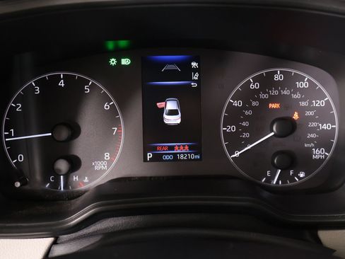 Used 2023 Toyota Corolla LE FWD image 4