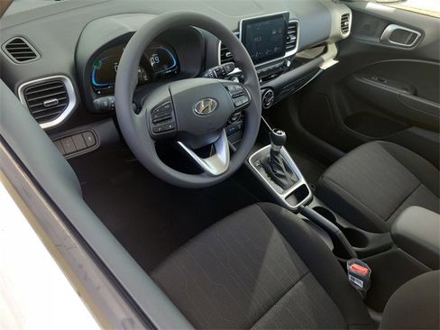 New 2026 Hyundai Venue SE image 6