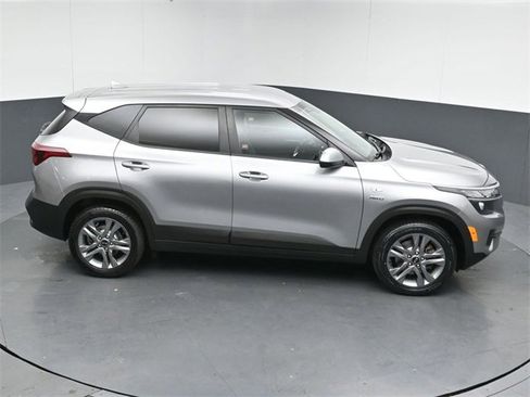 Used 2021 Kia Seltos LX image 51