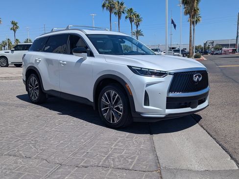 Certified 2027 INFINITI QX60 Luxe w/ Family Package FWD image 7