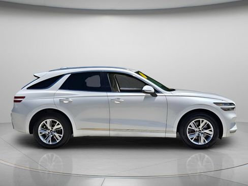 Used 2023 Genesis GV70 2.5T AWD/4WD image 4