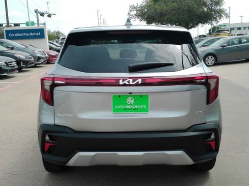 Used 2026 Kia Seltos LX image 7