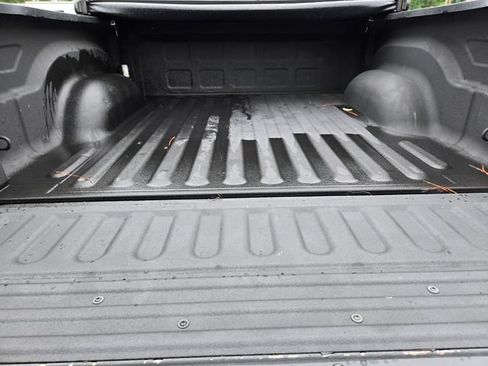 Used 2017 RAM 1500 Express AWD/4WD image 15