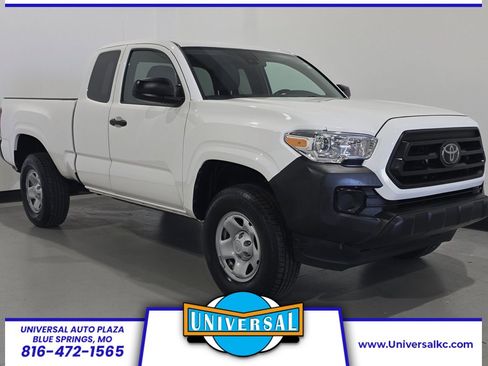 Used 2021 Toyota Tacoma SR5 image 1