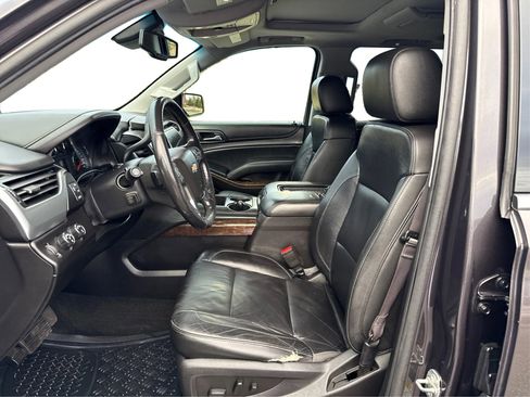 Used 2017 Chevrolet Suburban LT AWD/4WD image 9