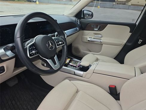 Used 2022 Mercedes-Benz GLB 250 image 13