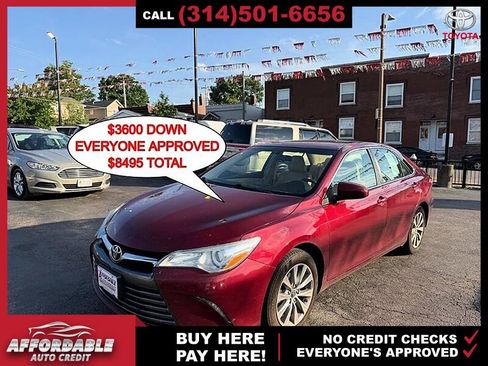 Used 2016 Toyota Camry XLE FWD image 1