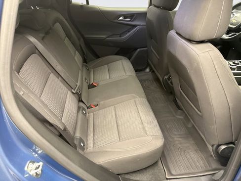 Used 2026 Chevrolet Equinox LT AWD/4WD image 17