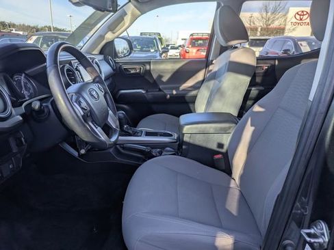 Used 2019 Toyota Tacoma SR5 image 24