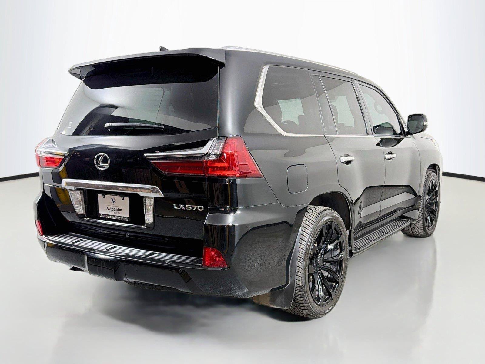 Used 2016 Lexus LX 570 4WD w/ Luxury Package image 5