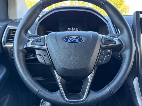 Used 2024 Ford Edge SEL image 26