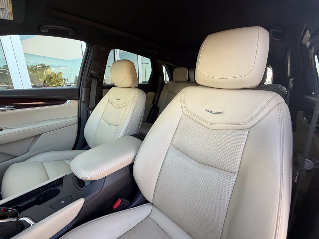 Used 2019 Cadillac XT5 Luxury FWD image 13