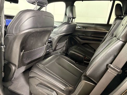 Used 2024 Jeep Grand Cherokee L Limited w/ Luxury Tech Group II image 45