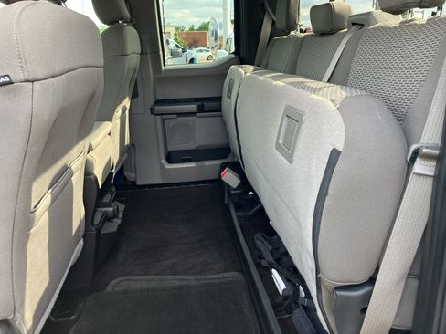 Used 2017 Ford F150 XLT w/ Equipment Group 302A Luxury AWD/4WD image 31