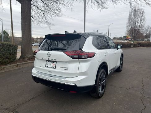 New 2026 Nissan Rogue Platinum w/ Tech Package image 7