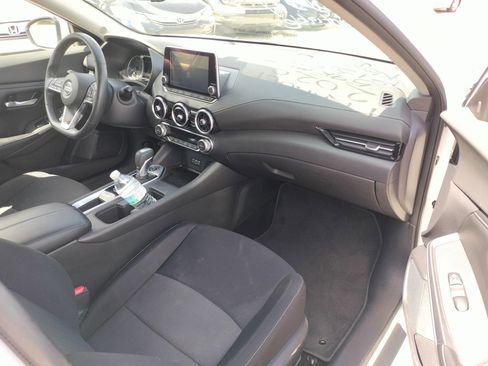 Used 2020 Nissan Sentra SV w/ Electronics Package FWD image 4