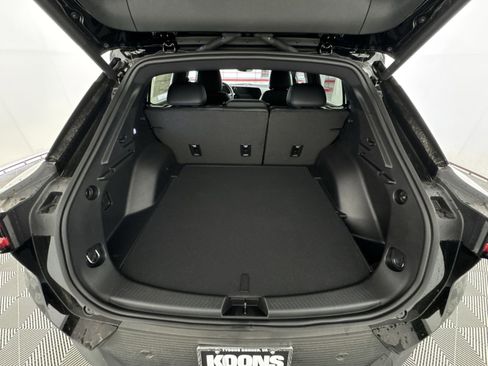 New 2026 Chevrolet Equinox EV LT image 25