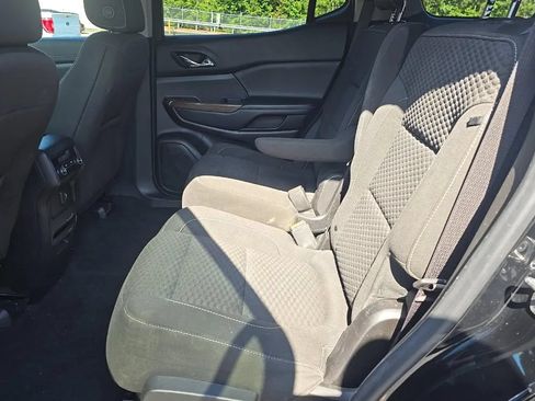 Used 2019 GMC Acadia SLE w/ LPO, Floor Liner Package FWD image 6