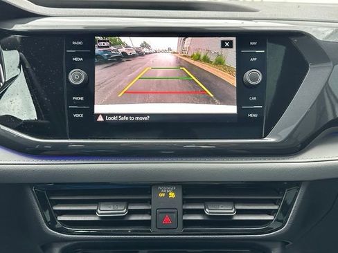Certified 2023 Volkswagen Taos SEL AWD/4WD image 34