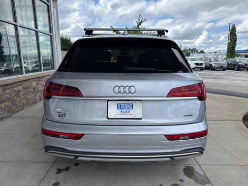 Used 2023 Audi Q5 2.0T Premium w/ Convenience Package AWD/4WD image 4