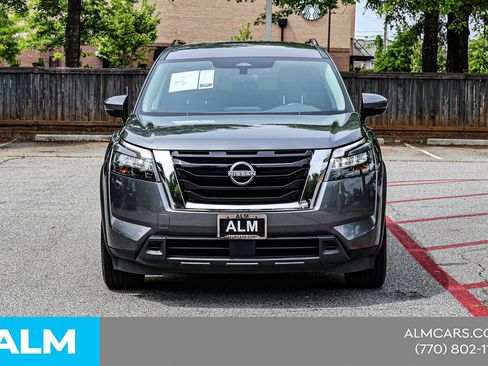 Used 2025 Nissan Pathfinder SV AWD/4WD image 12