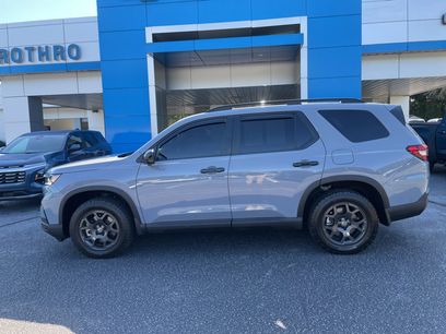 Used 2025 Honda Pilot TrailSport