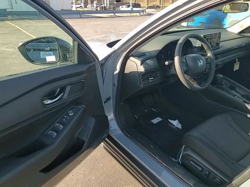 New 2025 Honda Accord SE image 10