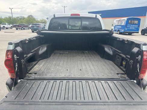 Used 2005 Toyota Tacoma 4x4 Double Cab image 14