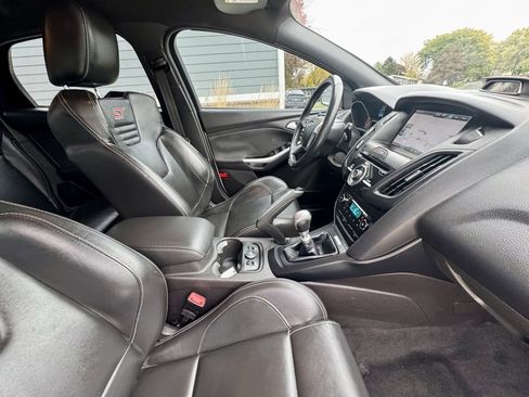 Used 2014 Ford Focus ST w/ Equipment Group 202A image 18