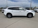Used 2024 Buick Enclave Premium image 3