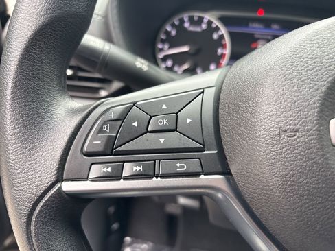 Used 2024 Nissan Sentra SV image 23