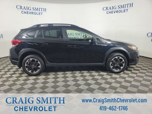 Used 2023 Subaru Crosstrek 2.0i Premium AWD/4WD image 6