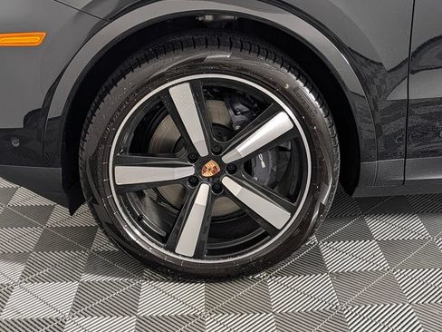 New 2026 Porsche Cayenne AWD/4WD image 11