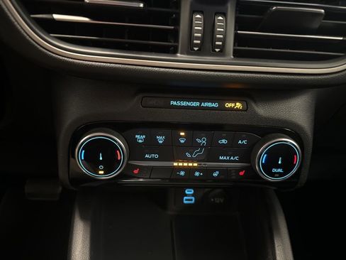 Used 2022 Ford Escape SEL image 13