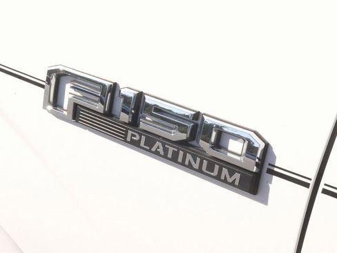 Used 2020 Ford F150 Platinum w/ Equipment Group 701A Luxury image 12