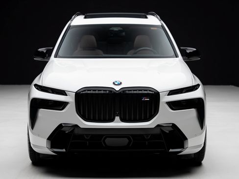 Used 2024 BMW X7 M60i AWD/4WD image 7
