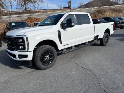 New 2026 Ford F250 XLT w/ XLT Premium Package image 22