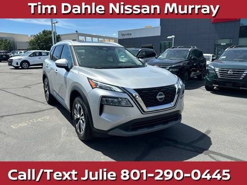 Used 2023 Nissan Rogue SV w/ SV Premium B Package AWD/4WD image 3