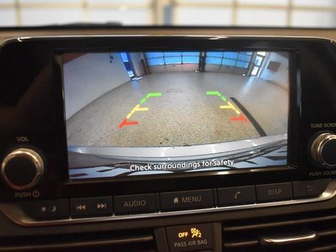 Used 2023 Nissan Altima 2.5 S FWD image 8